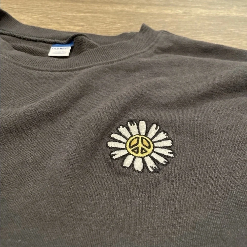 Old Navy Black Crewneck with Daisy Detail